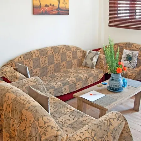 Landhuis Traditional House Next To *