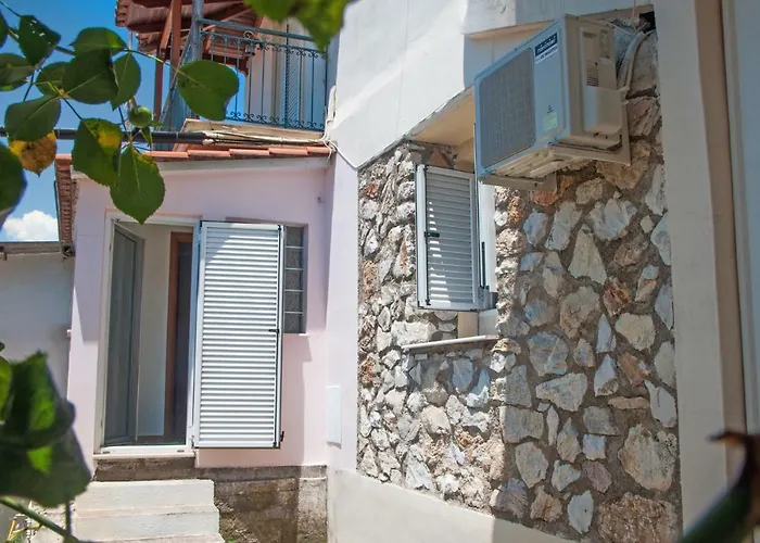 Traditional House Next To Casa de Campo